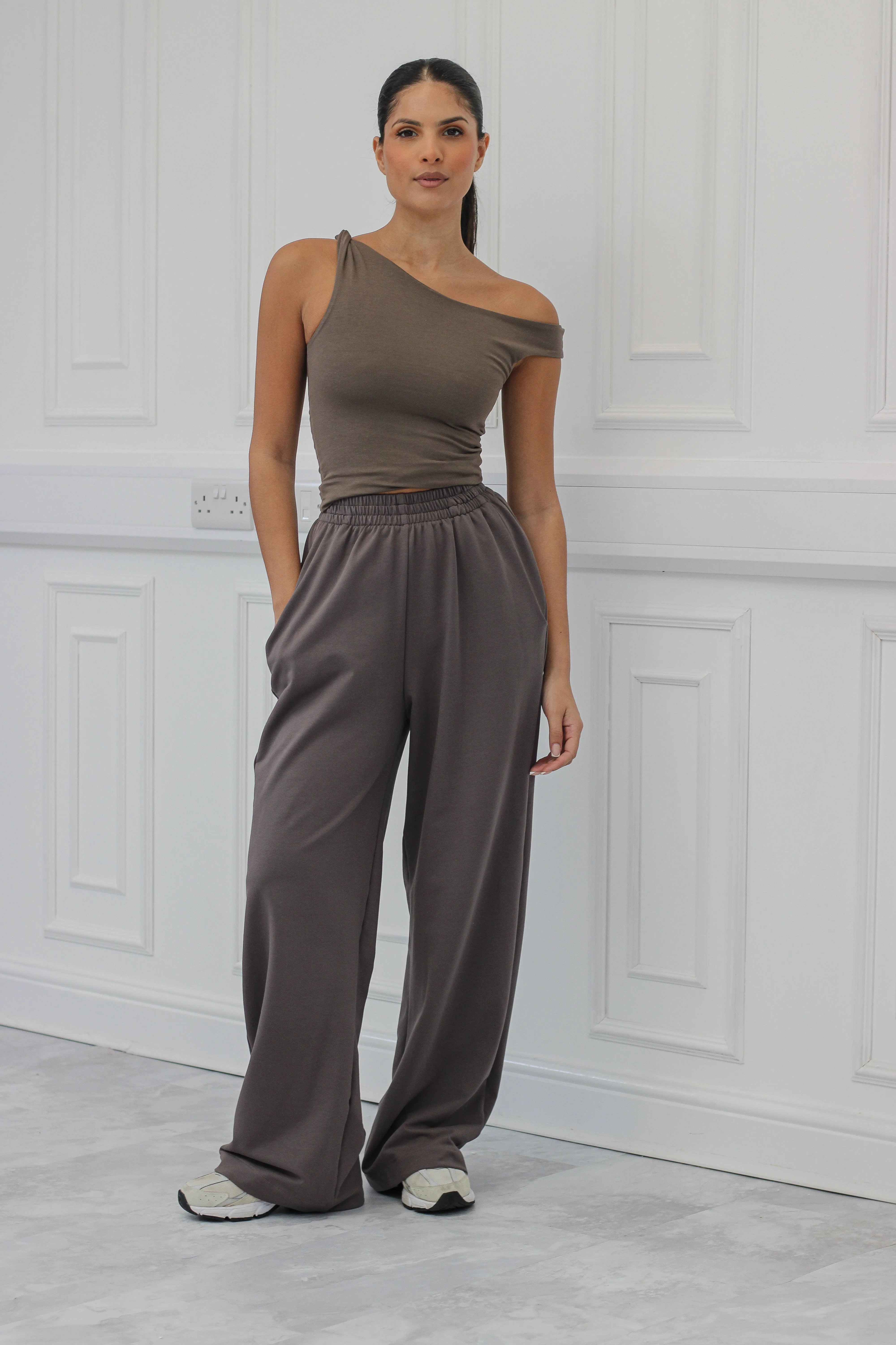 High rise medium weight Loose leg joggers