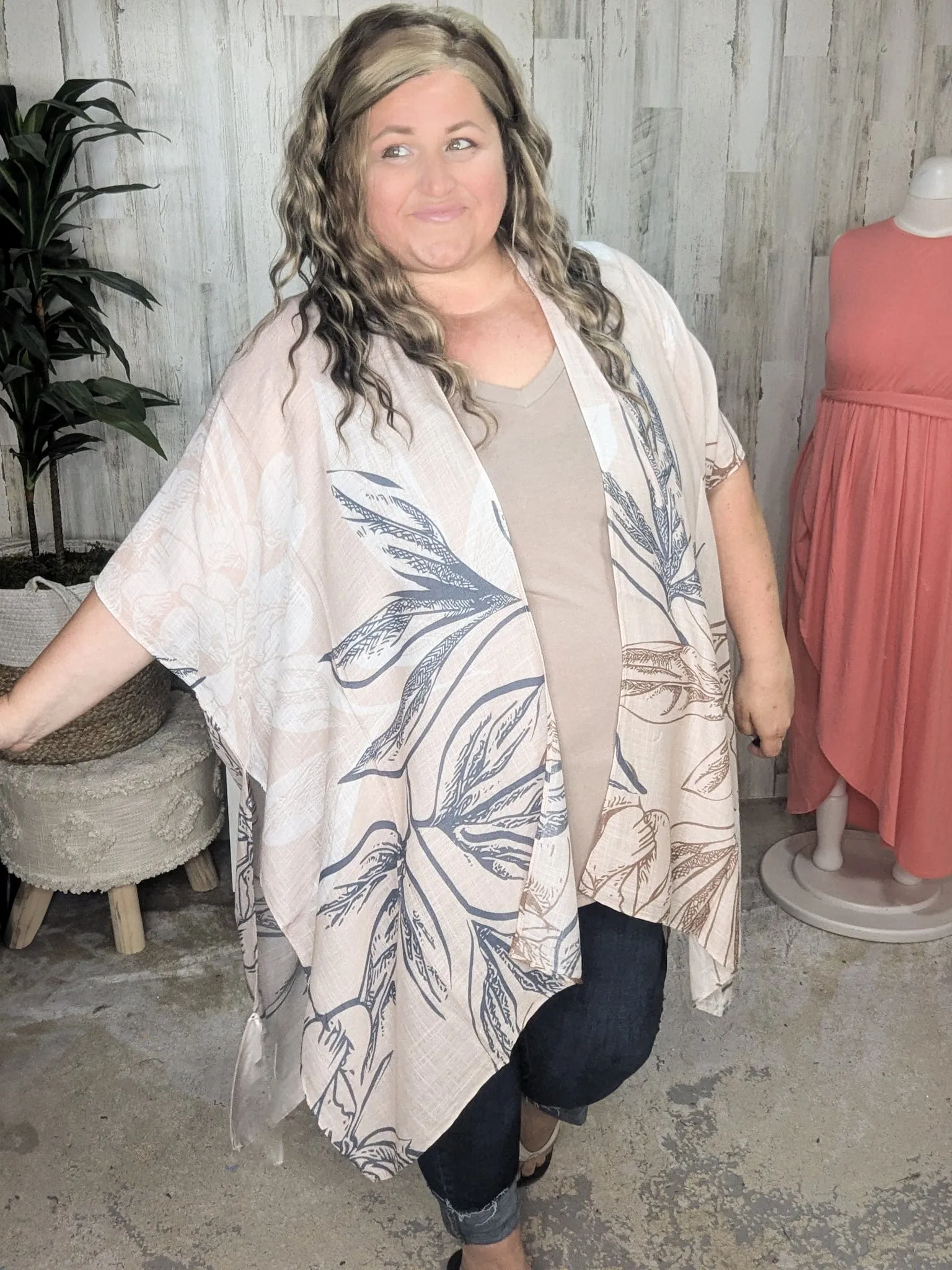 Lettie Flowy Sketched Floral Kimono in Beige   Denim Blue