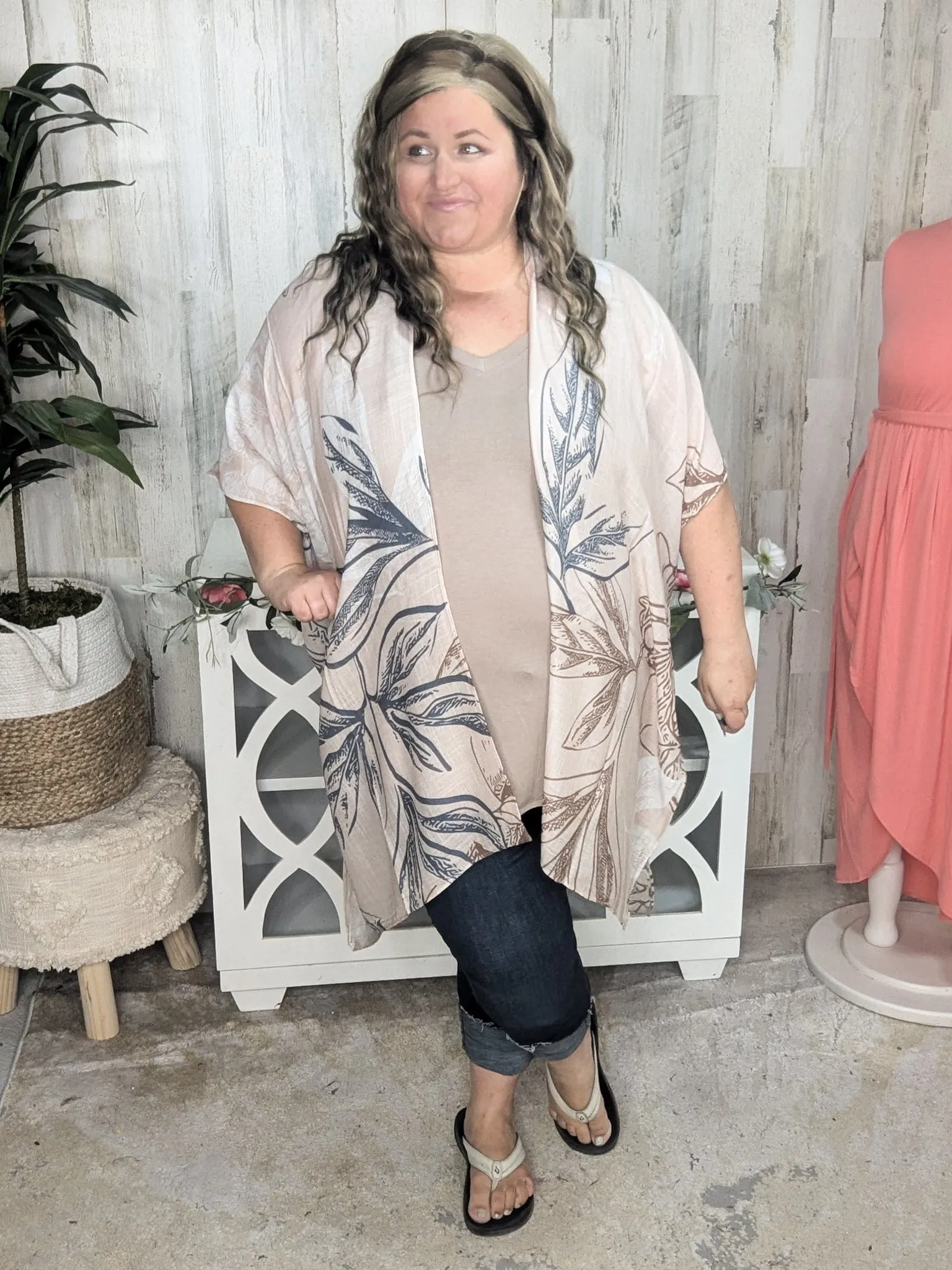 Lettie Flowy Sketched Floral Kimono in Beige   Denim Blue
