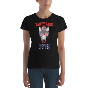 Party Cat With Hat & Sunnies Women's Tee