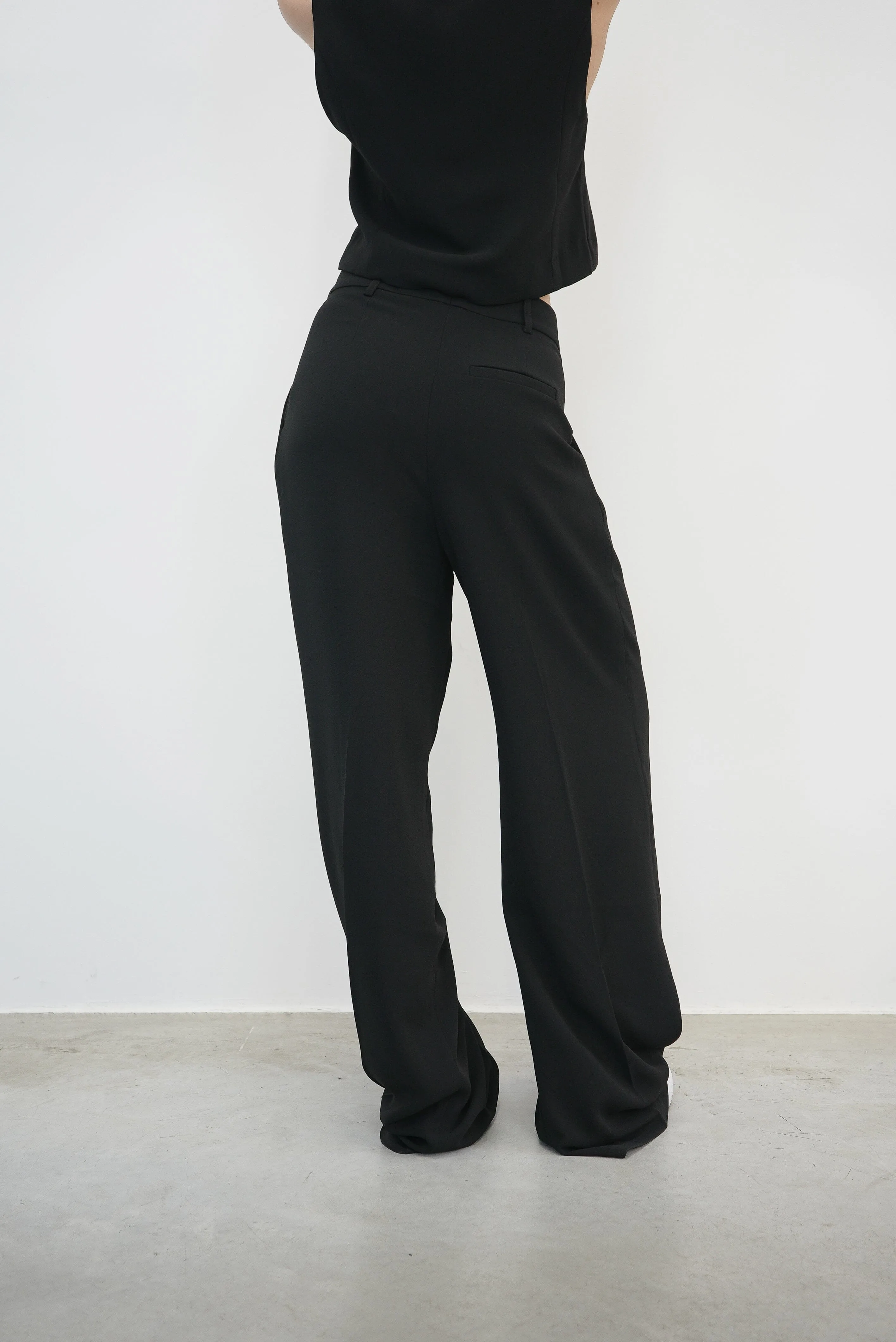 POL THE NEW TAILORED PANTS BY KURE